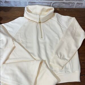 Cream High-Neck jogger & pullover set small